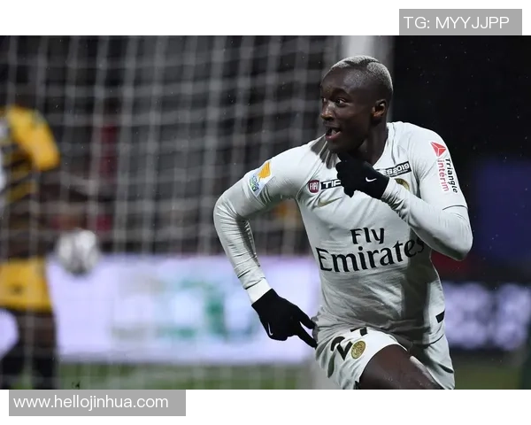 奥尔良与巴黎圣日尔曼阵容对比分析及球员表现评估 奥尔良与巴黎圣日尔曼阵容对比分析及球员表现评估