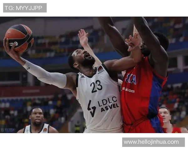 巴塞罗那与阿斯维尔的巅峰对决精彩回顾与分析